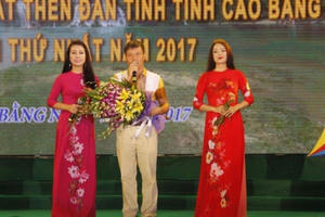 Lễ hội Du lịch Thác Bản Giốc: Ca sỹ Tân Nhàn "khuấy động" sân khấu vùng biên