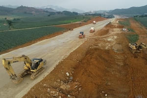 Tăng tốc giải ngân vốn dự án giao thông cuối năm