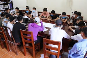 Vĩnh Phúc: Xử lý 26 "quái xế" điều khiển xe mô tô bốc đầu, nẹp bô gây náo loạn đường phố