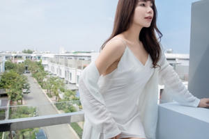 Trà Ngọc Hằng khoe vẻ đẹp đời thường