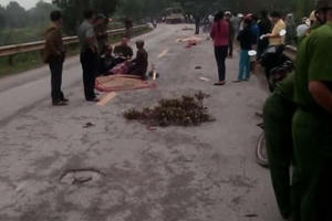 Hà Tĩnh: Thêm tai nạn nghiêm trọng, hai mẹ con chết thảm dưới bánh xe tải