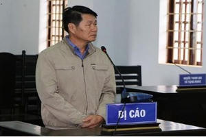 Lợi dụng chức vụ để chiếm đất, nguyên Phó Chủ tịch huyện lĩnh án Lợi dụng chức vụ để chiếm đất, nguyên Phó Chủ tịch huyện lĩnh án