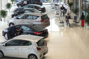 Nhận “mưa” ưu đãi, thị trường ô tô Việt bùng nổ trong tháng 10