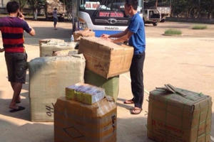 CSGT Nghệ An bắt giữ 4.800 cây pháo sáng