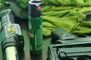 Đi tác nghiệp, một nhà báo bị xịt hơi cay