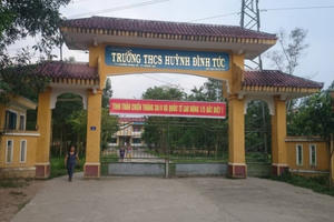 Đã có hình thức kỷ luật 2 nữ sinh lớp 9 đánh bạn ở Huế