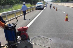 Nhà thầu Trung Quốc bị VEC dọa thu hồi tiền tạm ứng