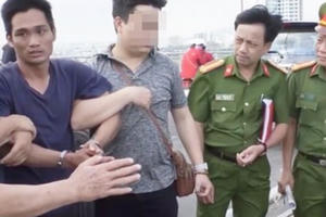 Vụ cha sát hại con ném xuống sông: Lấy lời khai một phụ nữ Hàn Quốc