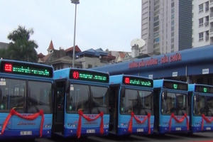 Hà Nội: Thêm xe buýt chuẩn châu Âu vào hoạt động thử nghiệm