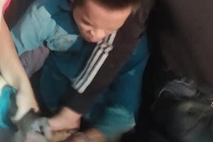 Cả trăm cảnh sát vây ráp trên cánh đồng bắt đối tượng hình sự nguy hiểm