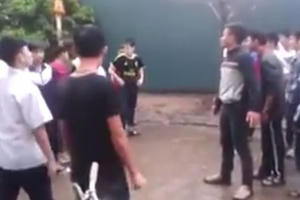Nhóm học sinh hỗn chiến, 1 người bị đâm trọng thương