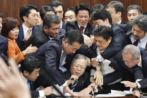 Nhật Bản: Đạo luật “mở cửa” với lao động ngoại vấp phải những ý kiến trái chiều