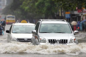 Lần đầu mua ô tô, chọn xe mới hay xe cũ?