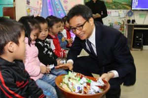 Phó Thủ tướng Vũ Đức Đam chúc mừng Giáng sinh 2017 tại Nghệ An, Hà Tĩnh