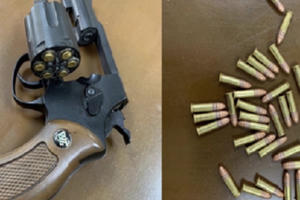 Sau khi mâu thuẫn, đối tượng rút súng bắn nạn nhân bị thương phải đi cấp cứu Sau khi mâu thuẫn, đối tượng rút súng bắn nạn nhân bị thương phải đi cấp cứu