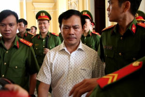 Y án 18 tháng tù đối với Nguyễn Hữu Linh