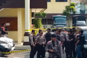 Indonesia bắt giữ hơn 70 nghi can vụ đánh bom trên đảo Sumatra