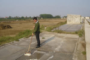 Thanh Hóa: Diêm dân bỏ nghề vì rớt giá