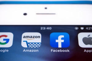Amazon, Facebook, Netflix kiếm bao nhiêu tiền mỗi phút? Amazon, Facebook, Netflix kiếm bao nhiêu tiền mỗi phút?