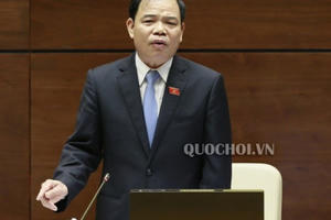 Bộ trưởng Nguyễn Xuân Cường trả lời sâu sát nhiều chất vấn của Đại biểu Bộ trưởng Nguyễn Xuân Cường trả lời sâu sát nhiều chất vấn của Đại biểu