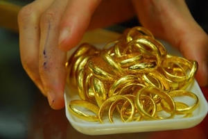 Giá vàng cuối ngày 1/11: Vàng SJC tăng 130 nghìn đồng/lượng