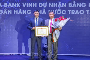 Nam A Bank nhận bằng khen của Thống đốc Ngân hàng Nhà nước Việt Nam