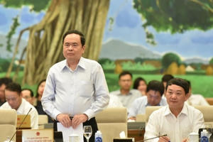 Cử tri bức xúc giá sách giáo khoa tăng cao, có dấu hiệu 'lợi ích nhóm'