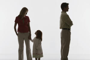 Ly hôn thế nào khi cuộc sống vợ chồng không hạnh phúc? Ly hôn thế nào khi cuộc sống vợ chồng không hạnh phúc?