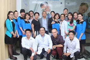 Bác sĩ thẩm mỹ bị tố vi phạm hợp đồng, “qua cầu rút ván”