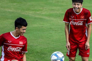 Thầy Park sẽ chọn ai thay thế Văn Hậu?