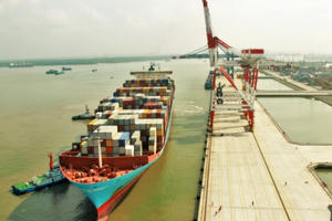 Slide - Điểm tin thị trường: Đề xuất 1.161 tỉ đồng nâng cấp luồng Cái Mép - Thị Vải