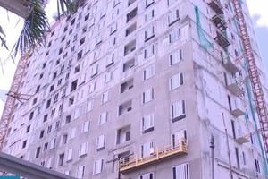 Vụ 2 người thương vong khi thi công nhà ở xã hội ở quận Tân Bình: Nhiều vấn đề cần làm rõ