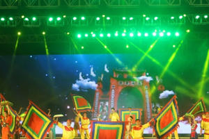 Giỗ Tổ Hùng Vương 2018: Rực rỡ sắc màu "Lễ hội dân gian đường phố Việt Trì 2018"