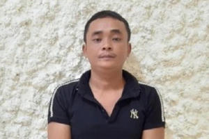 Bắt giữ đối tượng dùng súng tự chế bắn chết người trên sông Bắt giữ đối tượng dùng súng tự chế bắn chết người trên sông