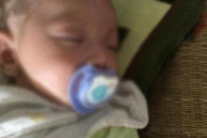 Tuyên Quang: Mẹ bỏ con 2 tháng tuổi với lời nhắn "nhờ nuôi hộ"