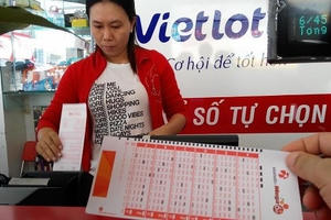 Hà Nội “sốt” Vietlott