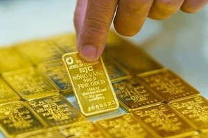 Giá vàng miếng chạm ngưỡng 165 triệu đồng/lượng