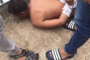 TP HCM: Bắt hai tên trộm xịt hơi cay vào cảnh sát để tẩu thoát TP HCM: Bắt hai tên trộm xịt hơi cay vào cảnh sát để tẩu thoát