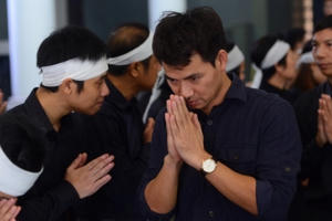 Nghẹn ngào giây phút tiễn biệt NSƯT Phạm Bằng - người nghệ sĩ của nhân dân