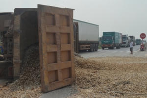 Tin tai nạn giao thông mới nhất trong ngày 5/10