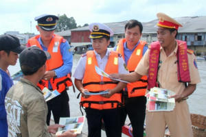 Cần Thơ: Kiên quyết dẹp nạn “cò mồi”, nâng giá tại bến tàu Ninh Kiều