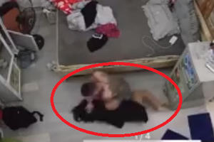 Clip: Gã trai săm trổ “tra tấn” cô gái tại phòng trọ nhiều giờ khiến cộng đồng mạng dậy sóng