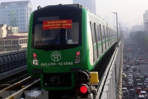 Tin kinh tế 9AM: Sức nóng luận tội Tổng thống Mỹ giúp vàng hồi phục; Thưởng tết giáo viên nơi có, nơi không