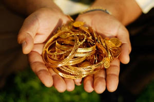 Giá vàng cuối ngày 4/10: Vàng SJC giảm mạnh