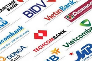 Ngân hàng cung cấp thông tin cho cơ quan thuế để làm gì?