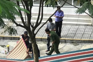 Vụ nữ luật sư nhảy lầu tử vong: Không có dấu vết của một vụ án mạng