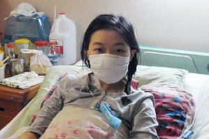 Dùng giấy vệ sinh sai cách, cô gái 20 tuổi bị ung thư cổ tử cung