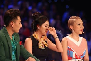 Vietnam Idol Kid 2016: “Thần đồng dân ca” Văn Cường khiến BGK rơi nước mắt