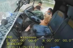 3 CSGT "vung tay" vào người lái xe ở Bắc Giang: Điều chuyển 3 chiến sĩ sang công tác khác