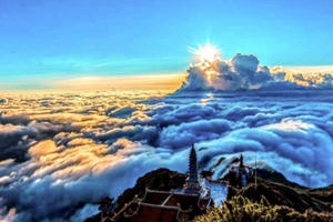 Những khung cảnh đẹp lạ lùng mà bạn có thể chưa từng biết tới ở Fansipan